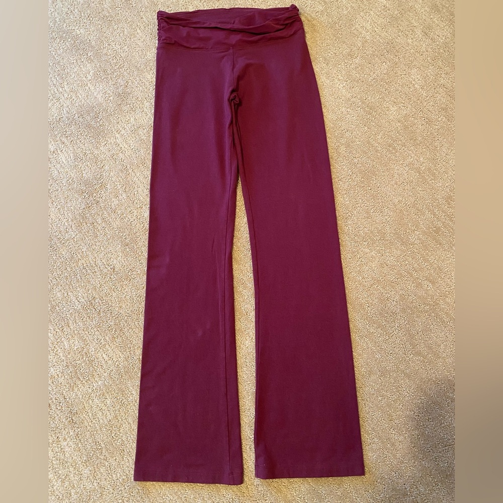 Victoria Sport Cross Over Front Yoga Pants, Size Large LONG Inseam!!!